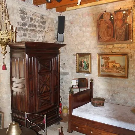 Bed & Breakfast Chateau De Vedene